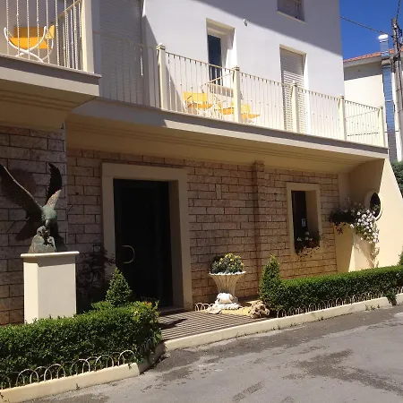 Le Stanze Del Pescatore Konukevi 4*